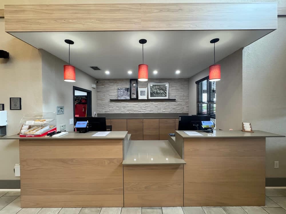 Country Inn & Suites by Radisson, Port Charlotte, FL 2