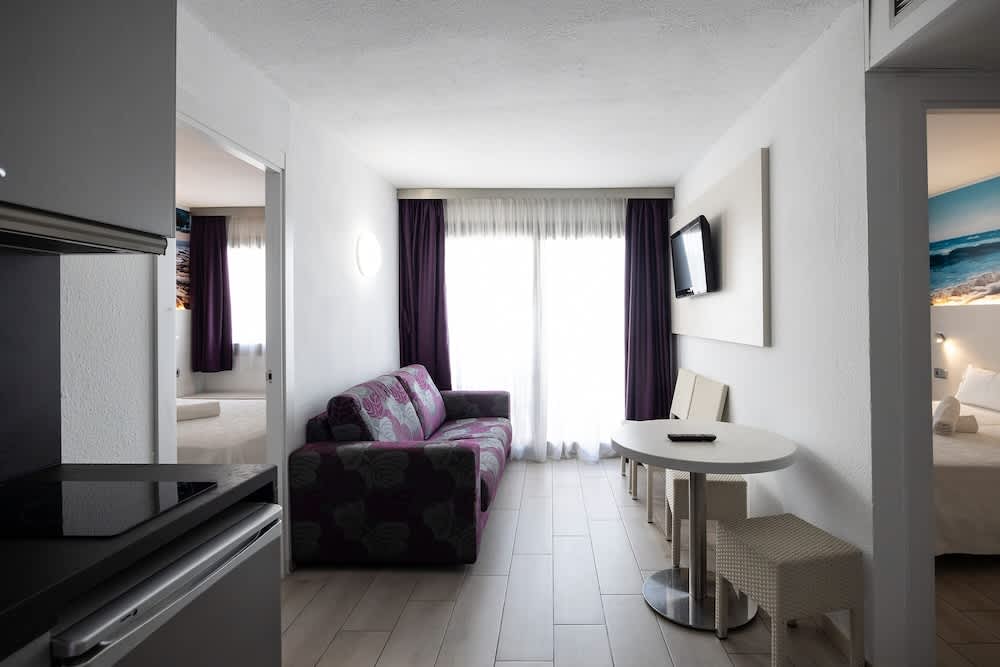 Aparthotel Miami Park 5