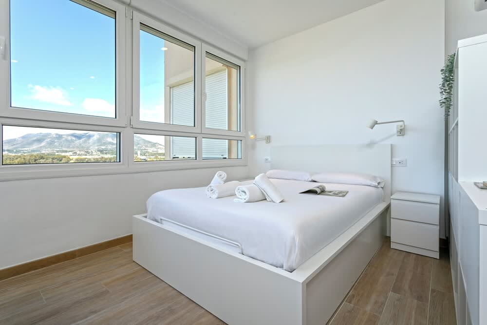 Sunstay Guadalmar Loft Seaview 4