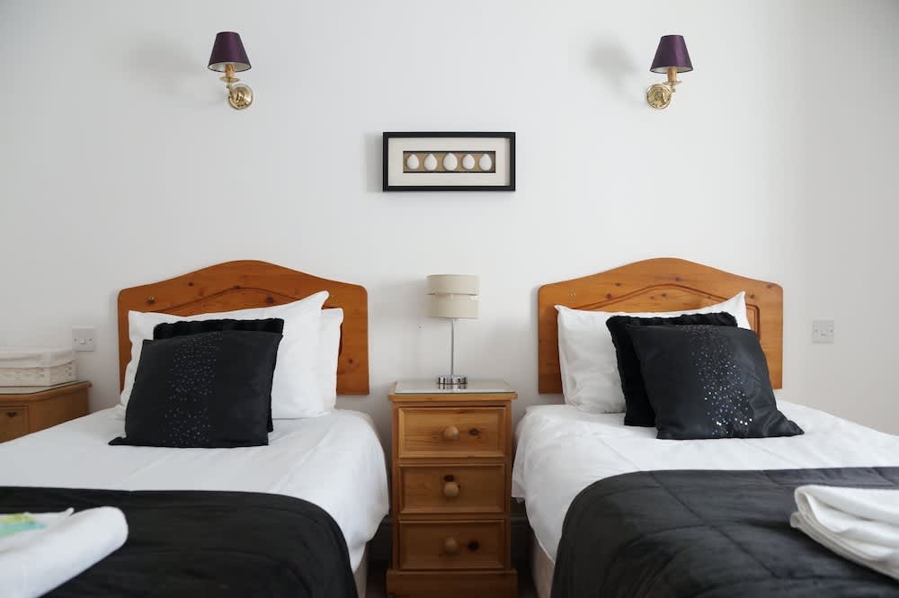 Eyre Court Hotel 2