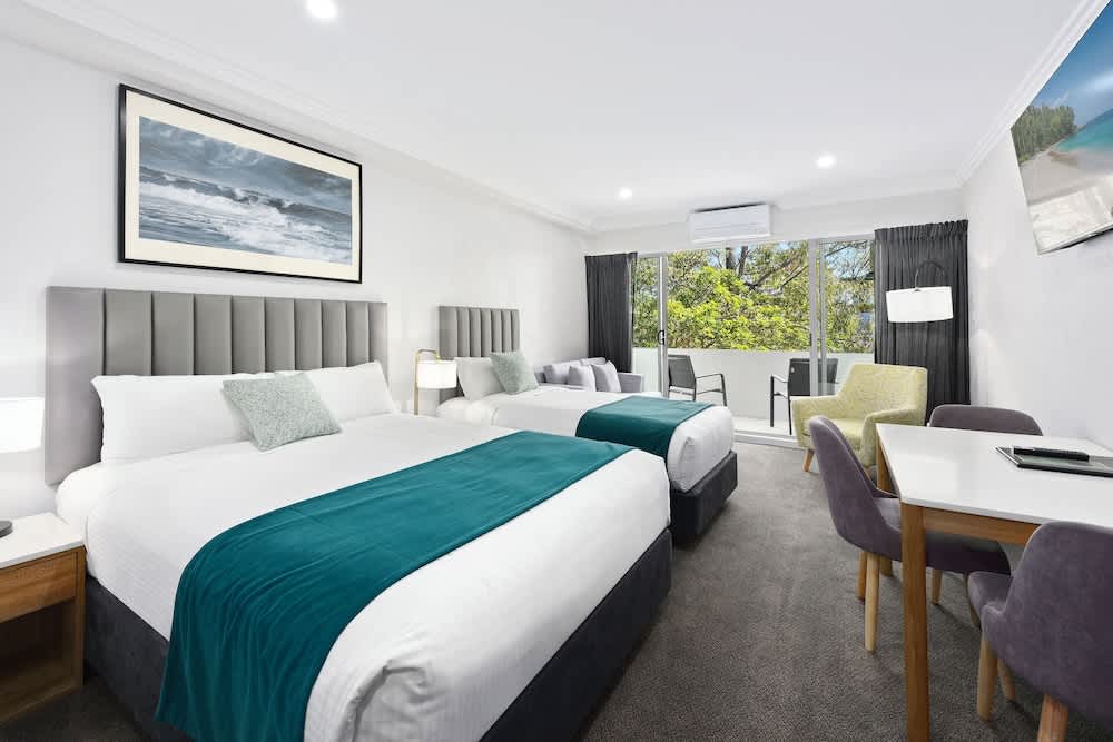 Palm Court Motor Inn 1