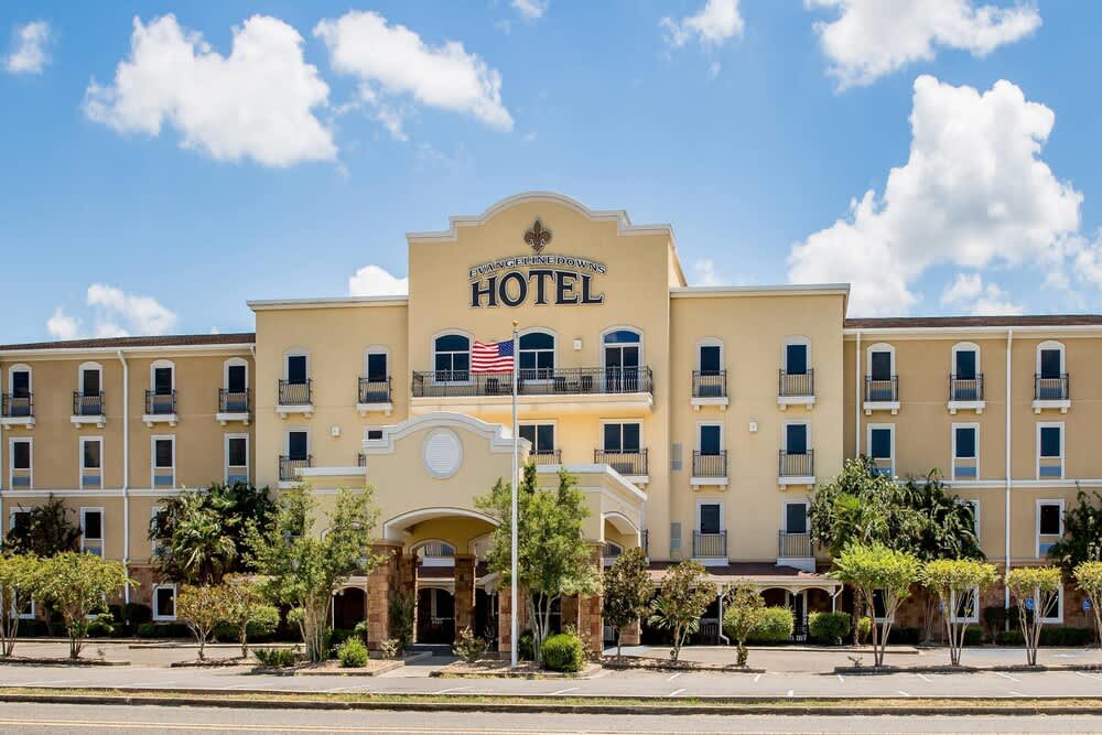 Evangeline Downs Hotel, an Ascend Collection Hotel 1