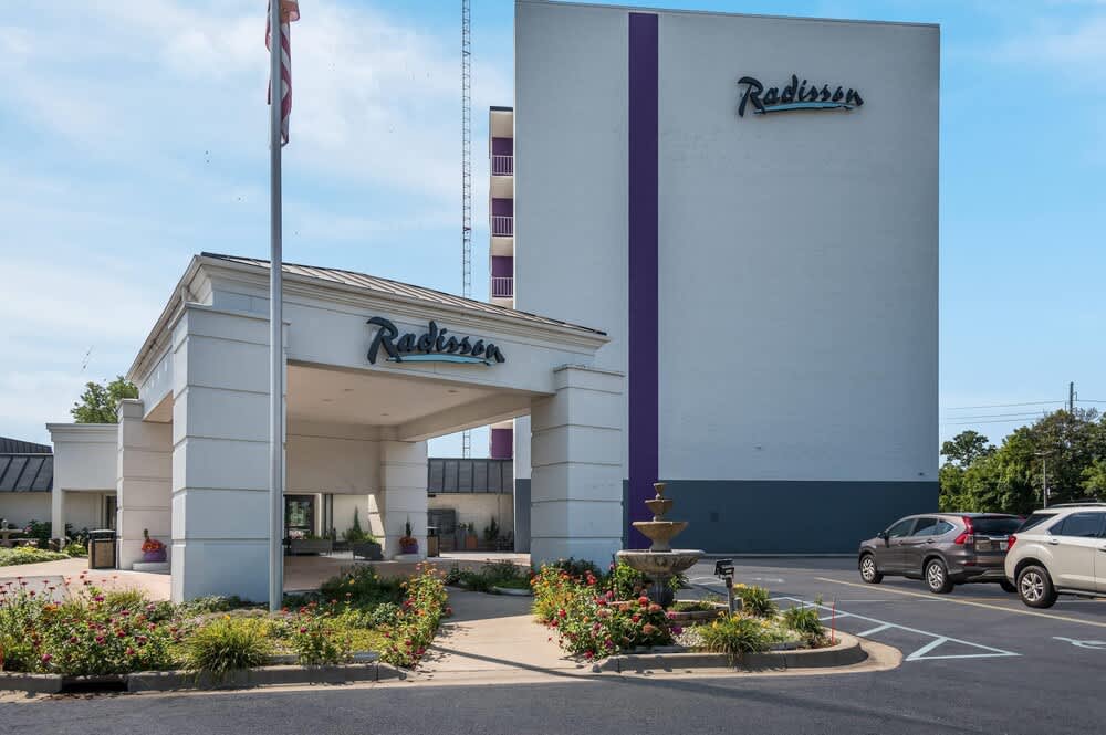 Radisson Hotel Grand Rapids Riverfront 1