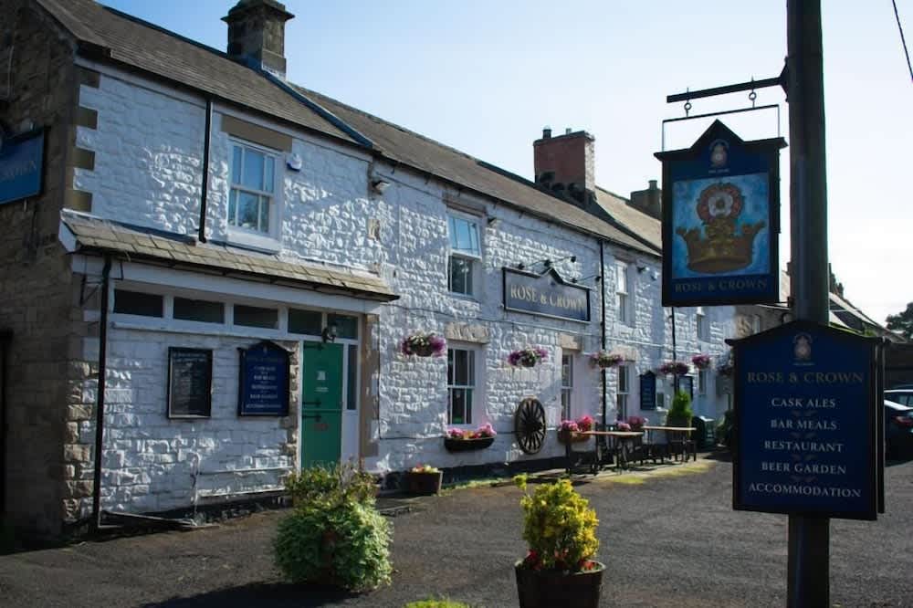 Rose & Crown 1