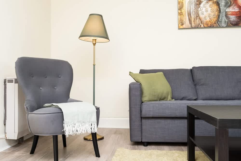 2 Bed Flat-ground Floor-parking 1