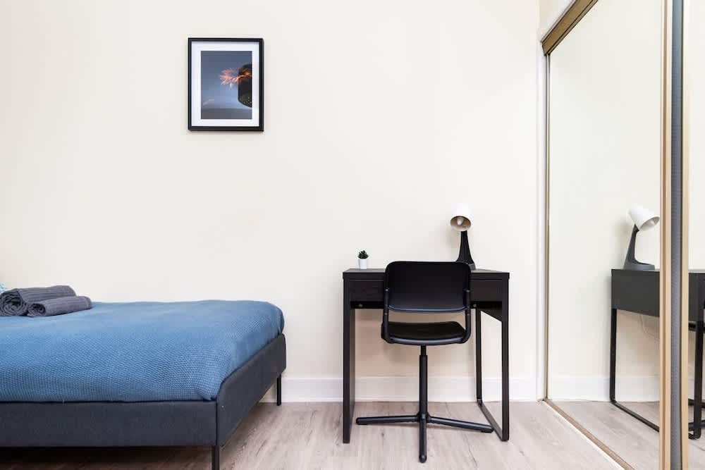 2 Bed Flat-ground Floor-parking 2