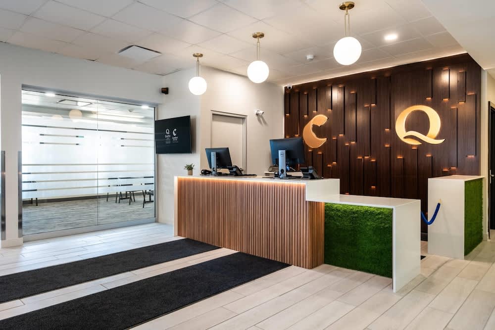 Quality Inn & Conference Centre Kingston Central 1