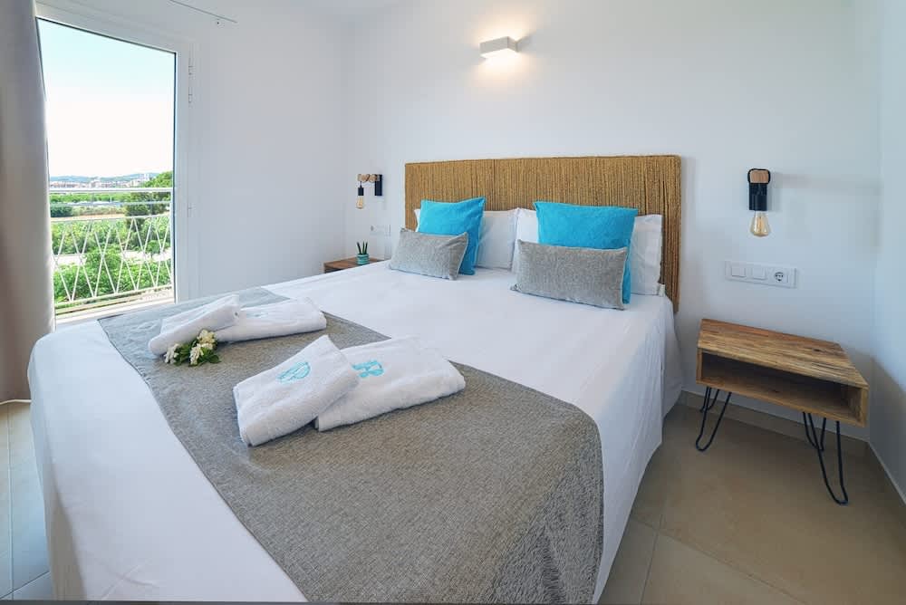 BAMBLUE BOUTIQUE APARTMENTS 1