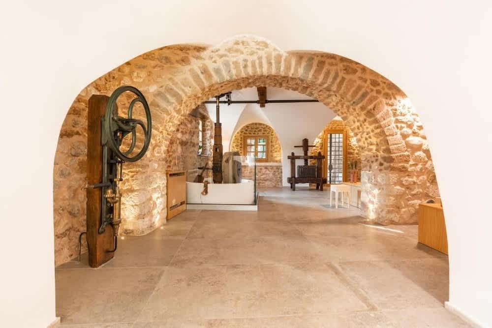 Antico Borgo Molino 7cento vicino ai Giardini di Ninfa 1