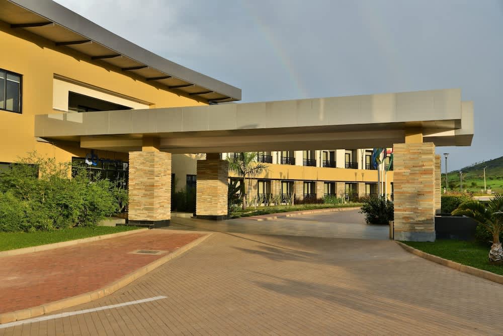 EPIC Hotel & Suites 1