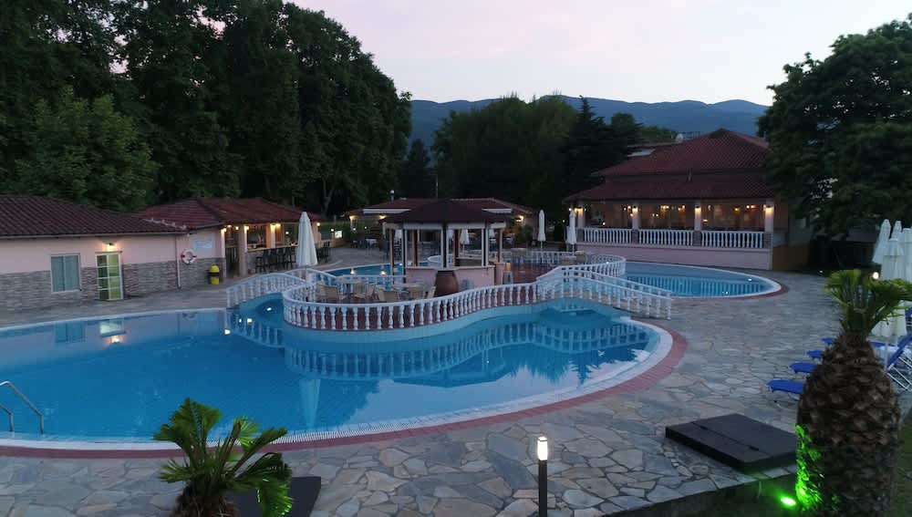 Sintrivanis Beach Resort 1