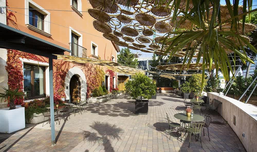 Qgat Restaurant Events & Hotel 1