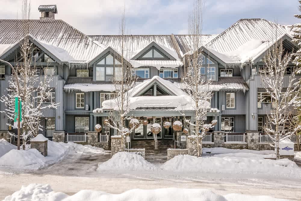 Glacier Lodge 1