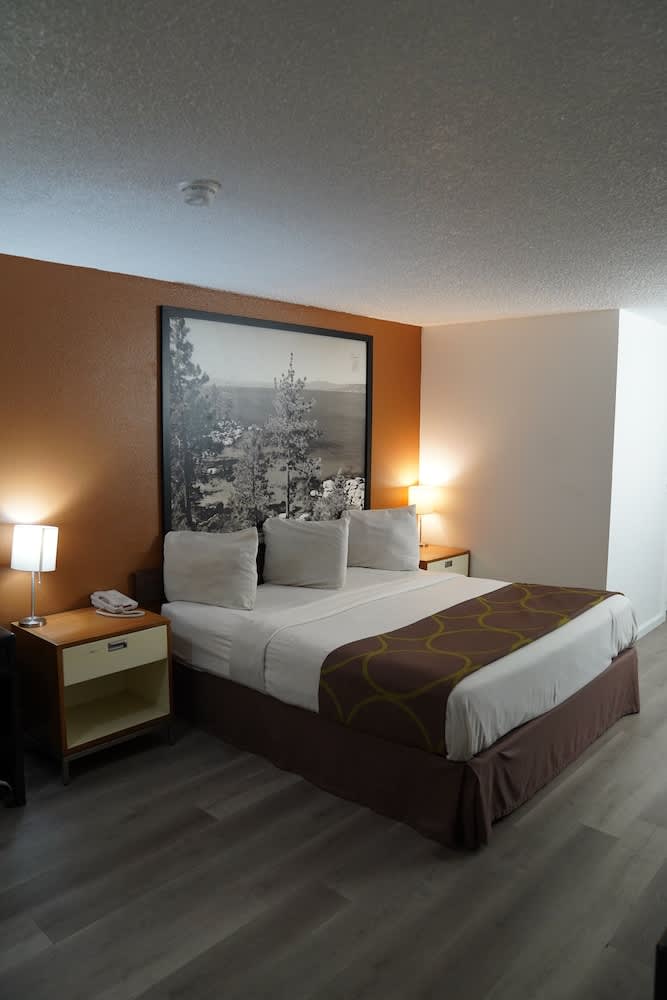 Super 8 by Wyndham Fernley 1
