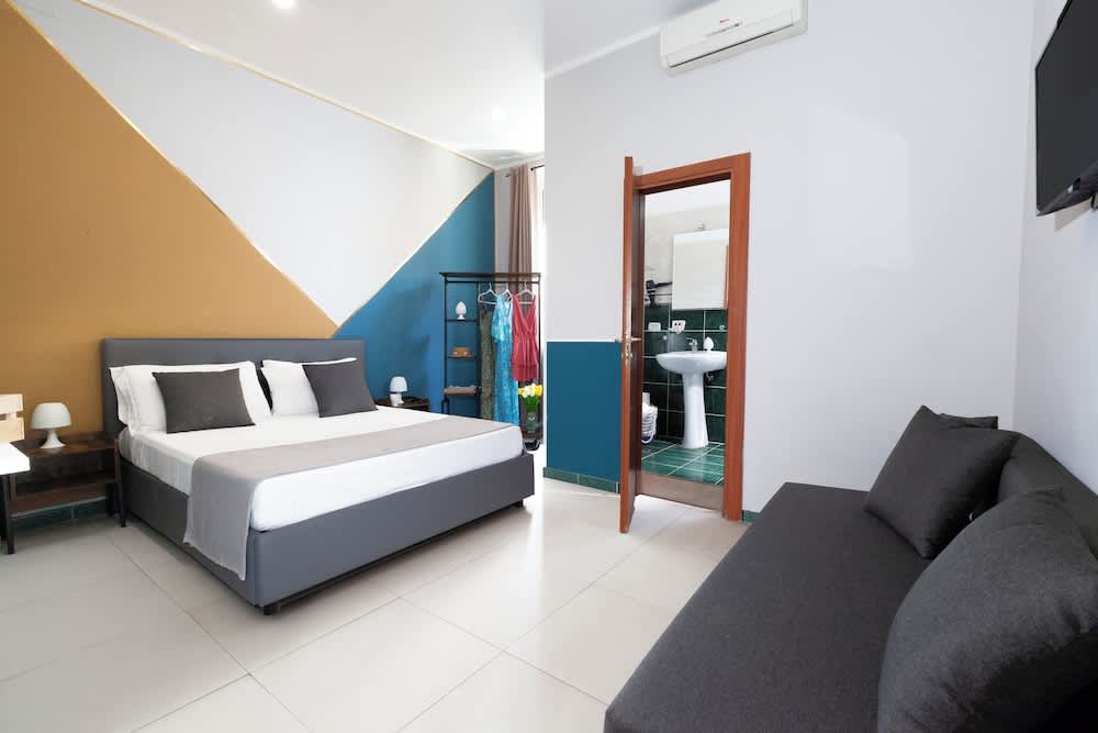 ROYAL ROOMS STATION NAPOLI 4