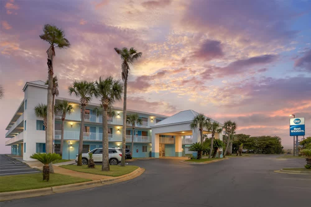 Best Western Navarre Waterfront 1