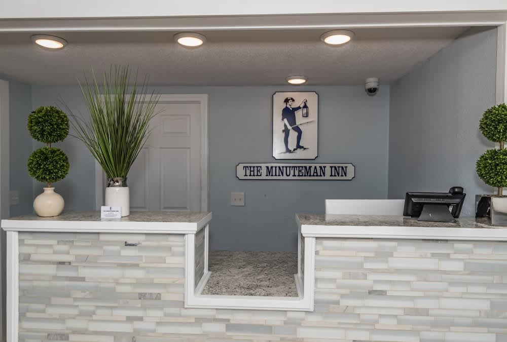 Howard Johnson by Wyndham Acton 2