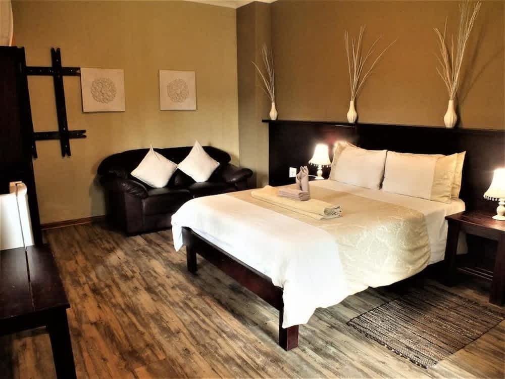 Uzuri Guesthouse CC 3