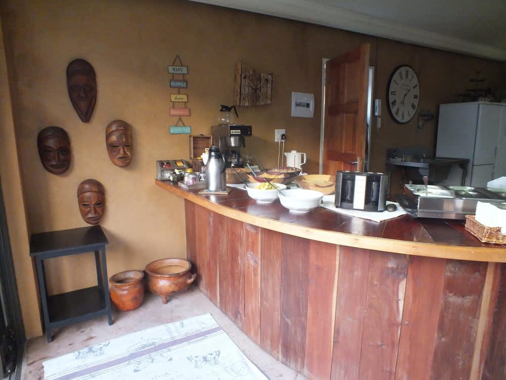 Uzuri Guesthouse CC 1