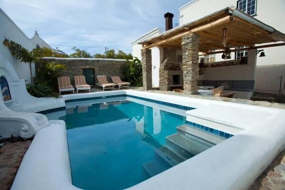Tulbagh Country Guest House - Cape Dutch Quarters 1