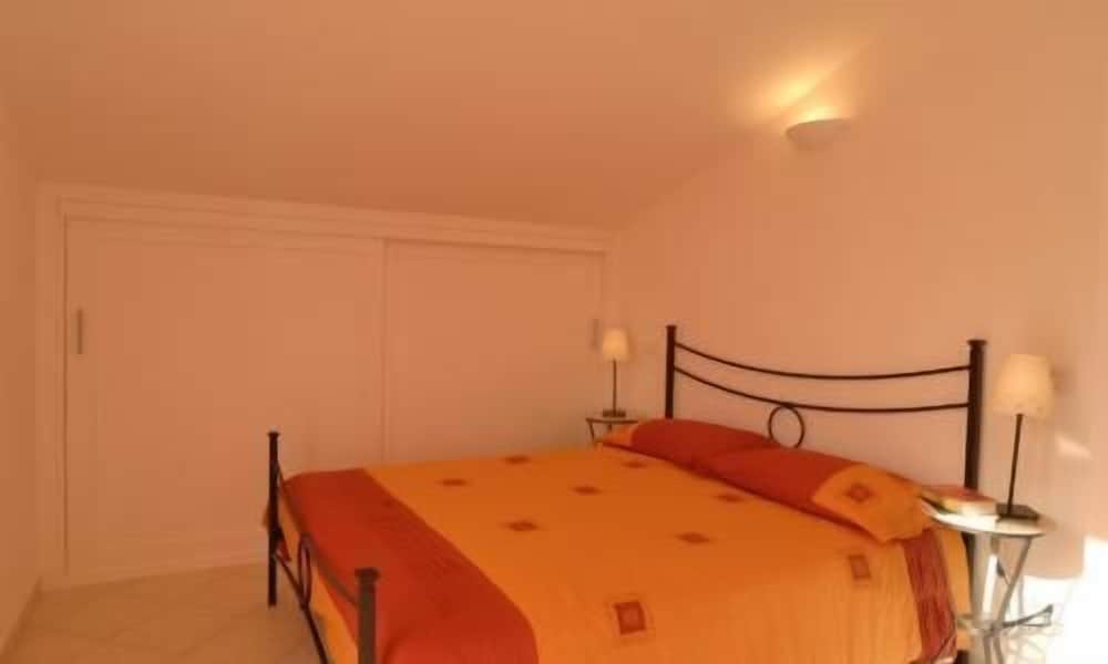 CASA VACANZE SANTI 4