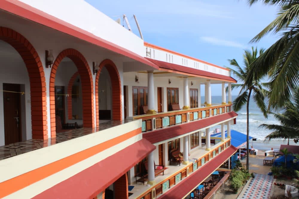 Hotel Sea View Palace - the beach hotel 1