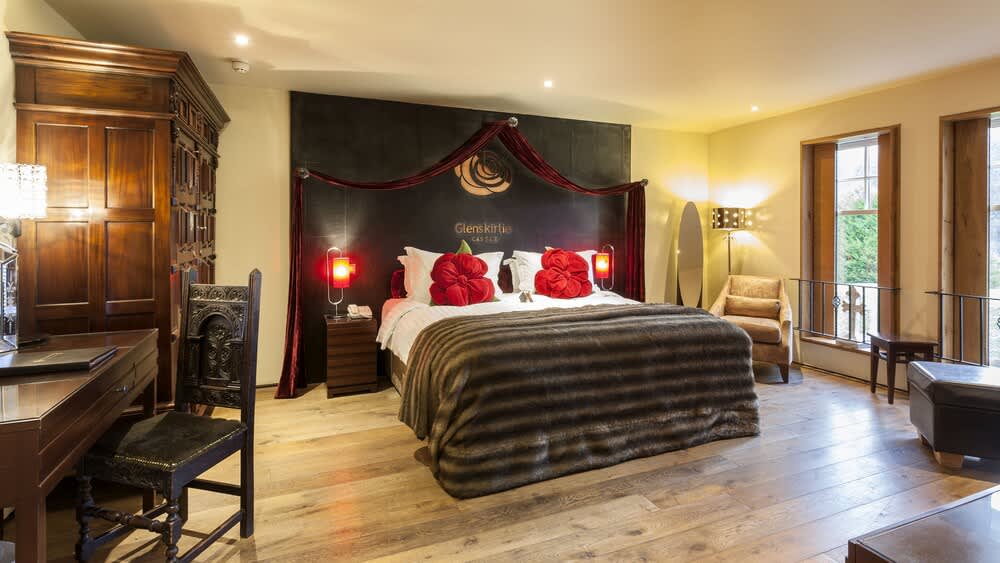 Glenskirlie Castle Hotel 2