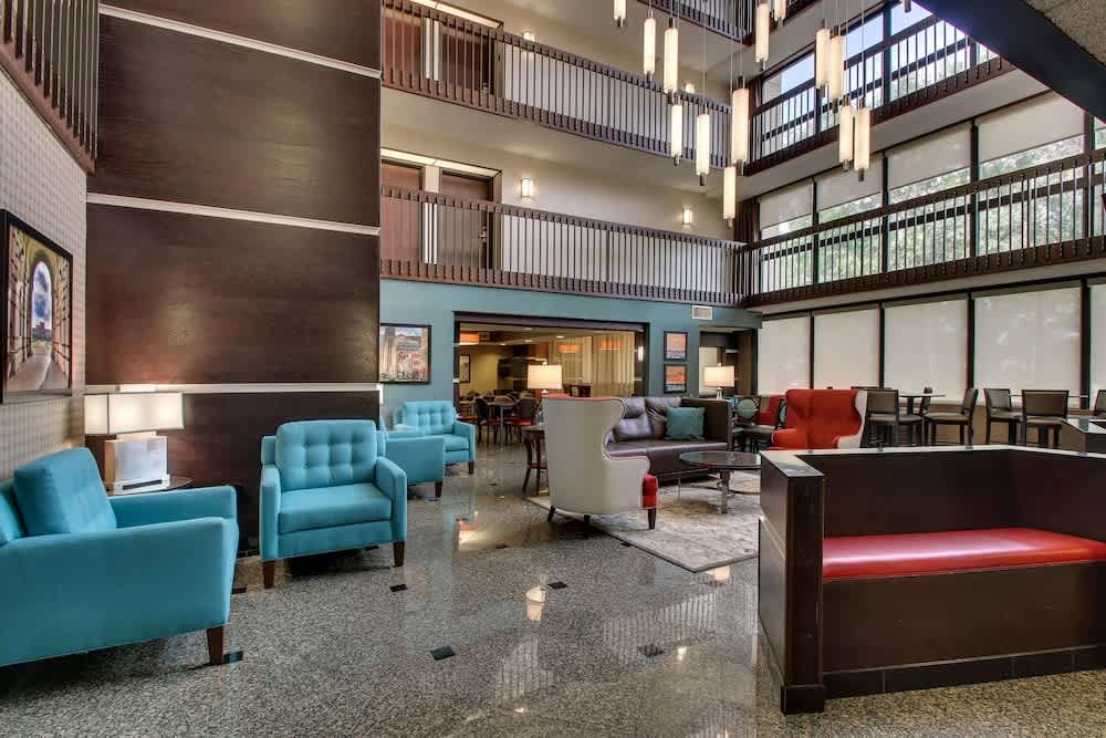 Heritage Inn & Suites The Woodlands, Trademark by Wyndham 2