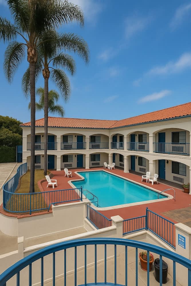 LYFE INN & SUITES by AGA - LAX Airport 1