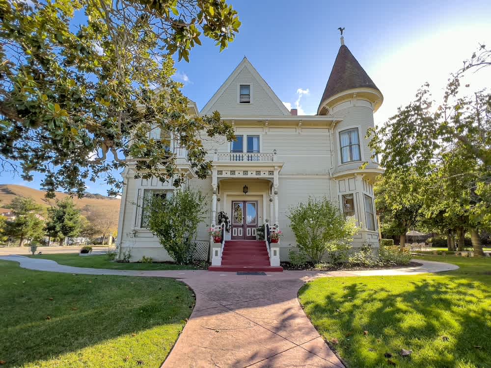 Chateau Coralini 1