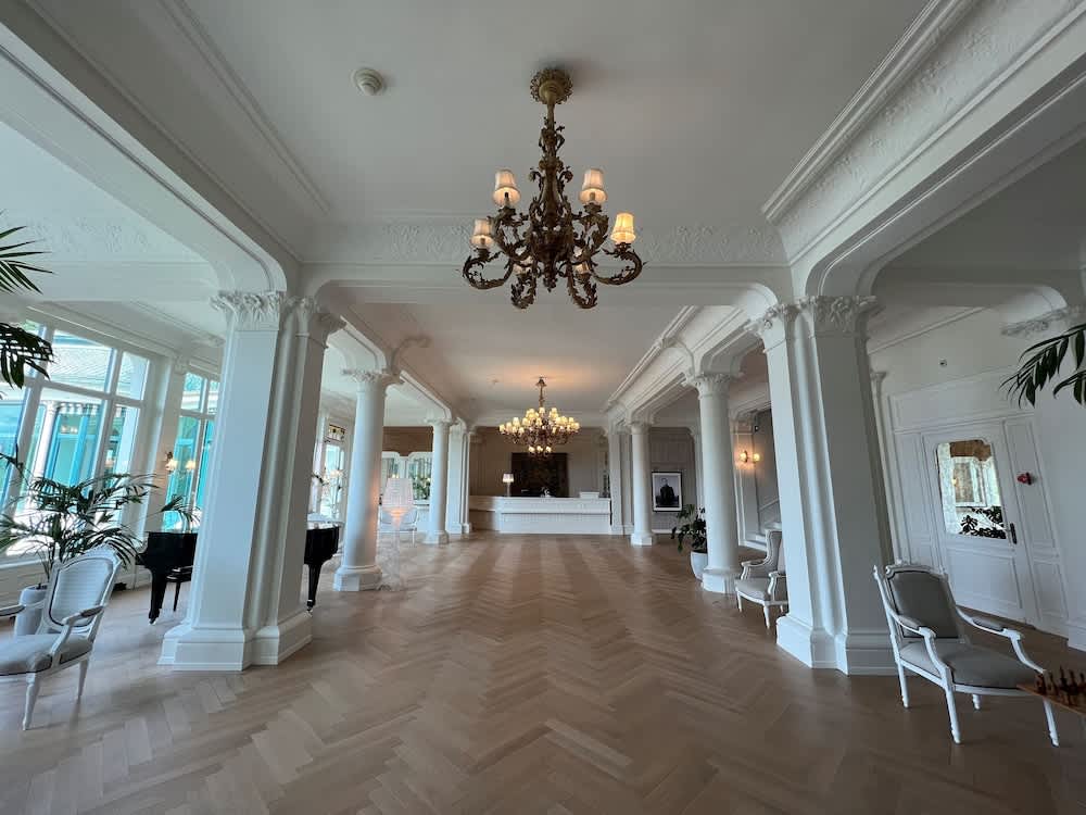 Hotel Eden Palace au Lac 2