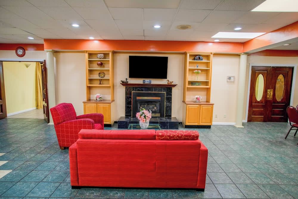 OYO hotel Greensboro east I 40 2