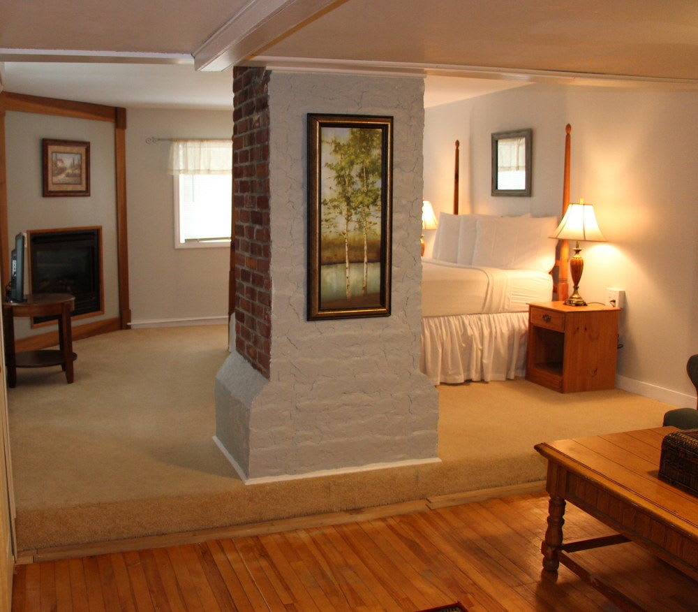 VERMONT INN 1