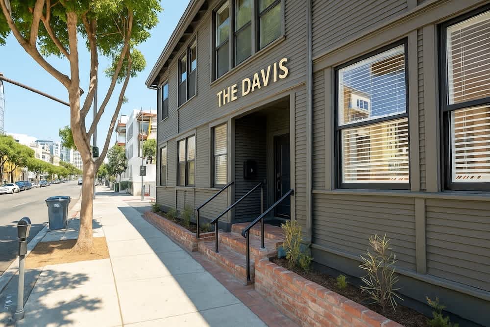 The Davis Downtown San Diego 1