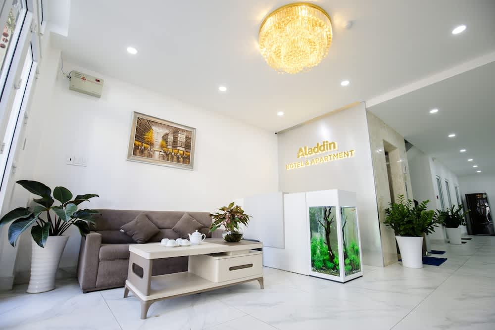 Aladdin Hotel 1
