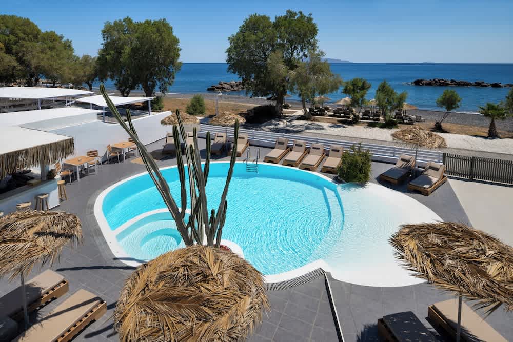 Nissia Beach Apartments & Suites 1