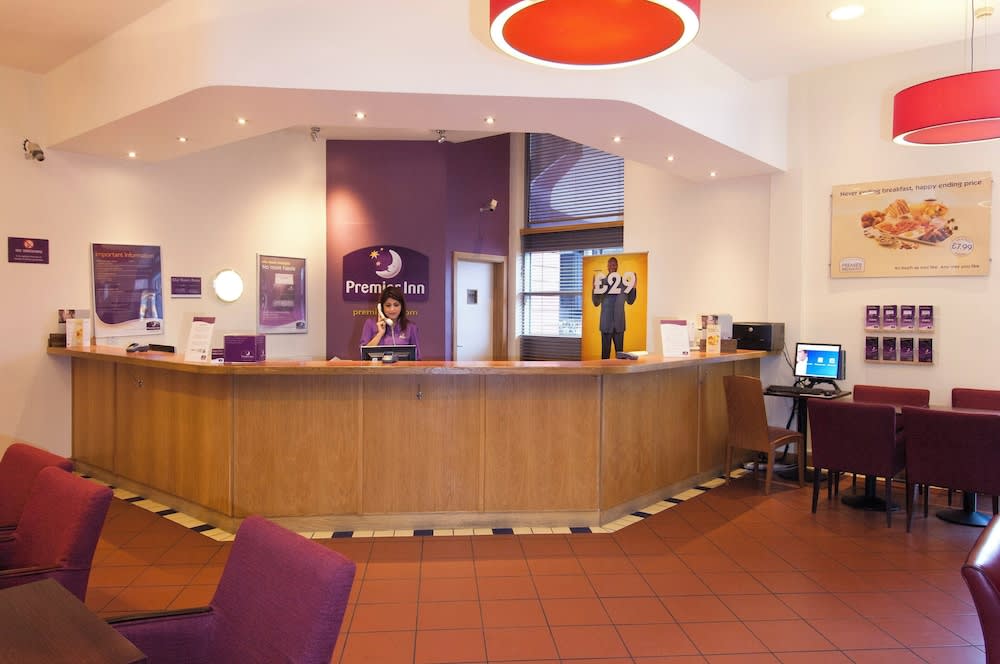 Premier Inn Sheffield City Centre Angel St 2