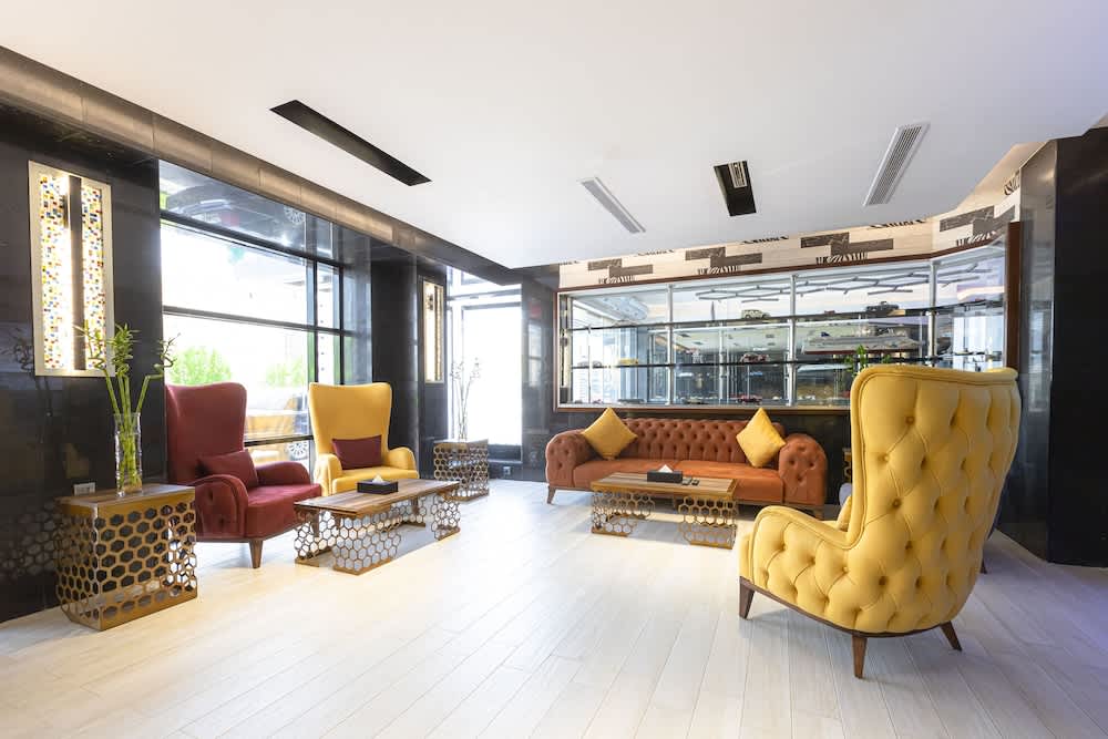 Platinum Hotel 2