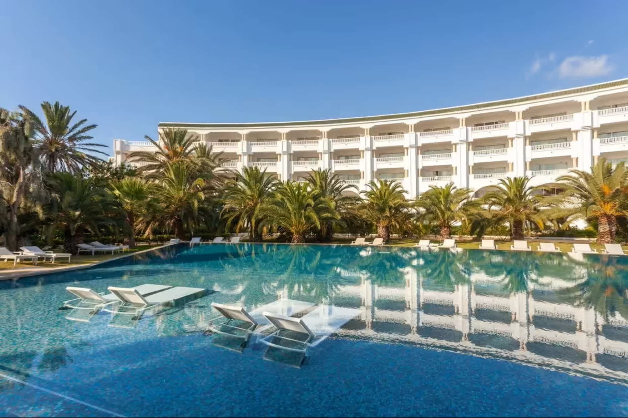 Tui Blue Oceana Suites 1