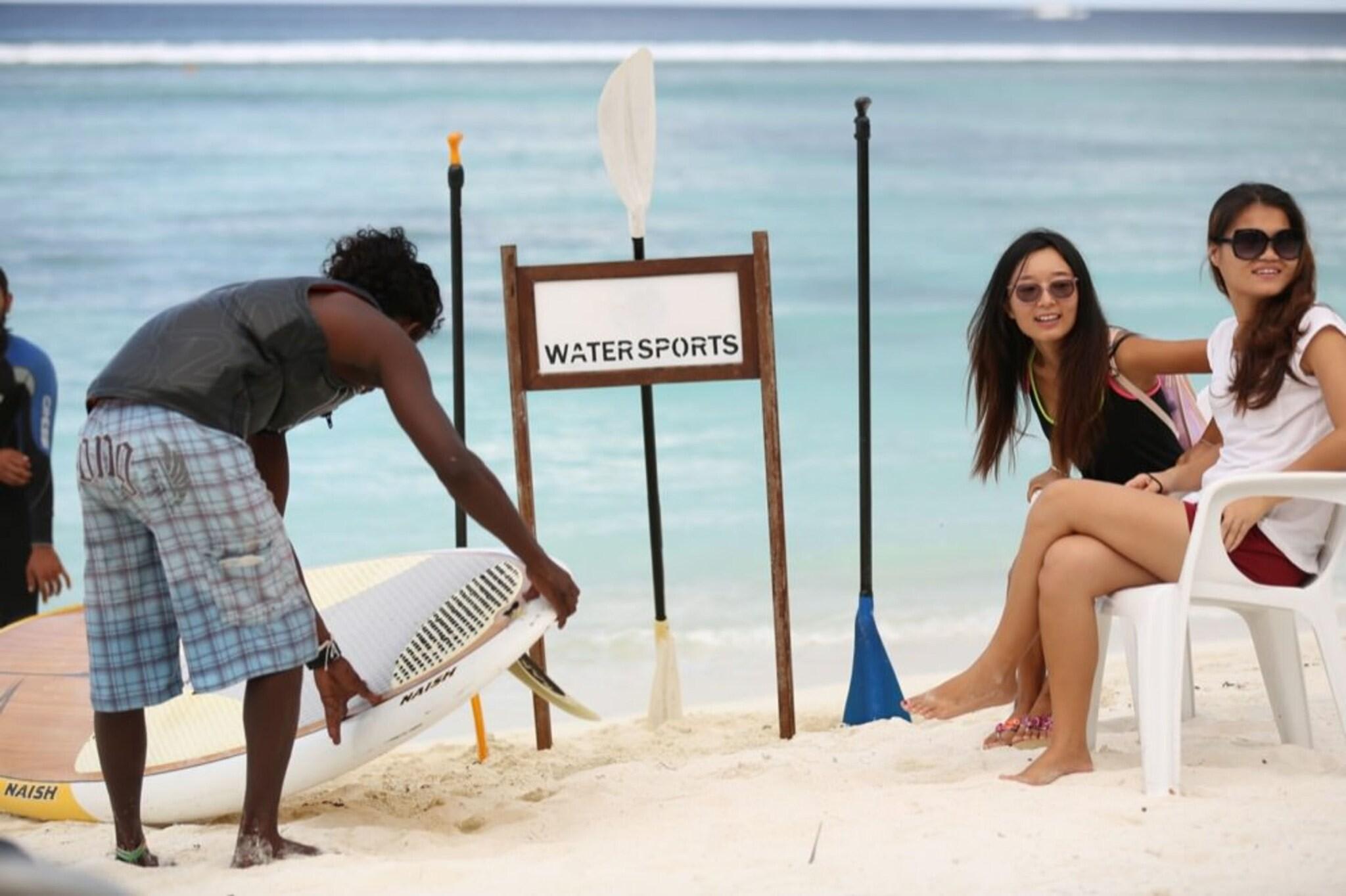 Coconut Tree Hulhuvilla Beach 2