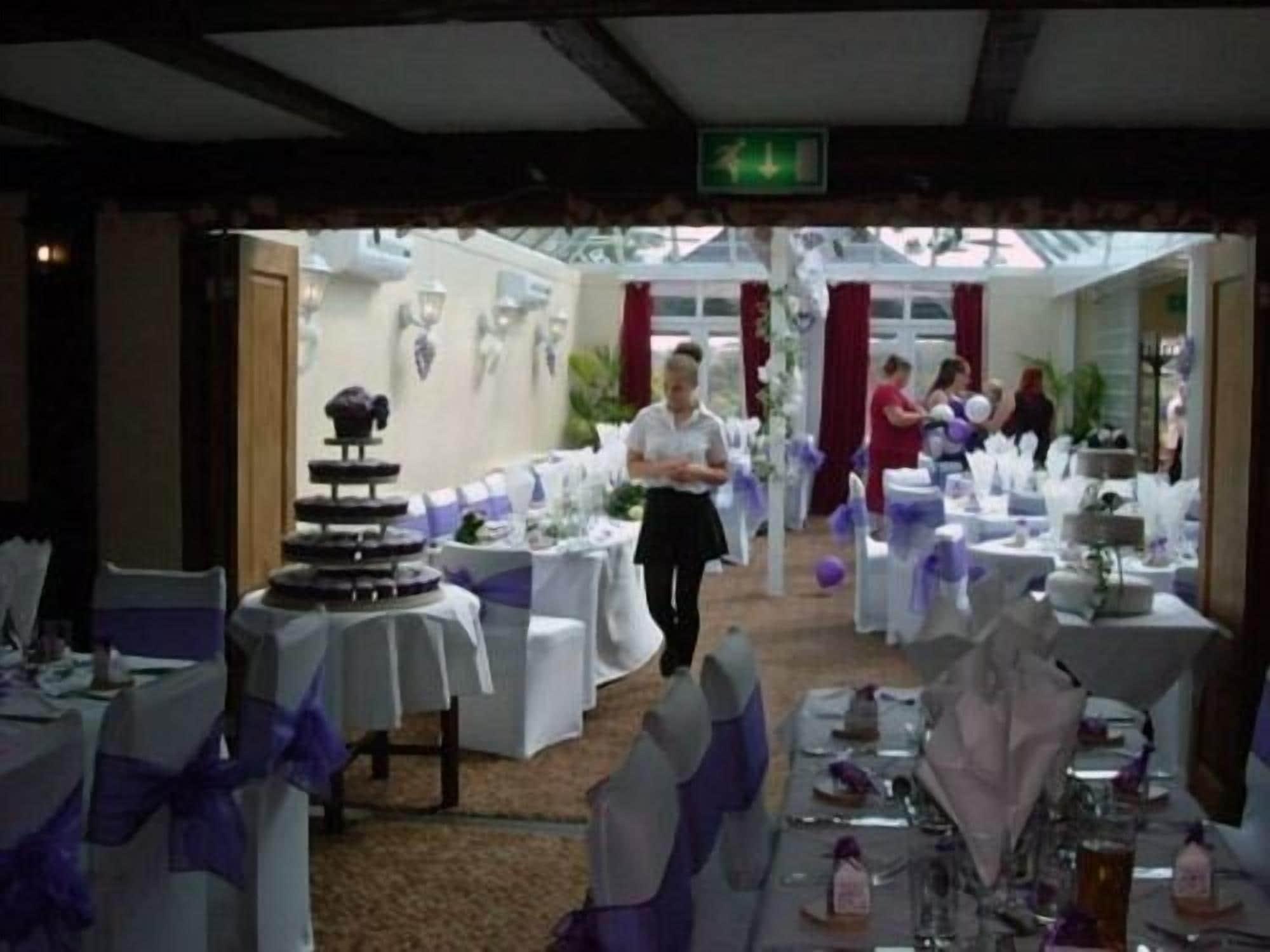 The Bear Inn and Burwash Motel 1