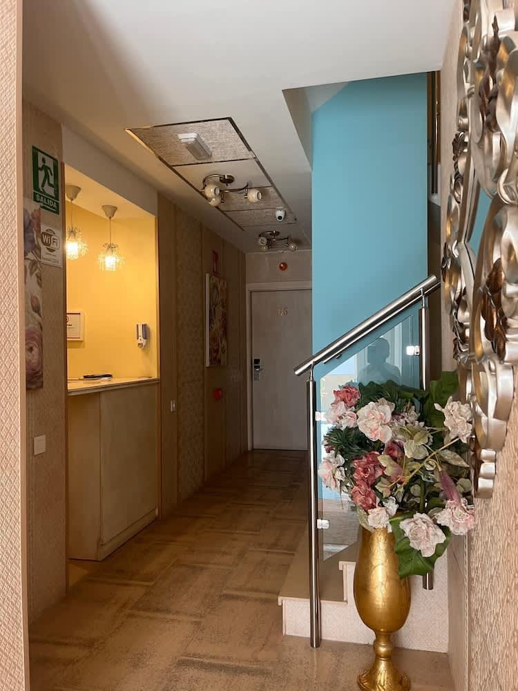 Hostal Flor de Lis - Lojo 4