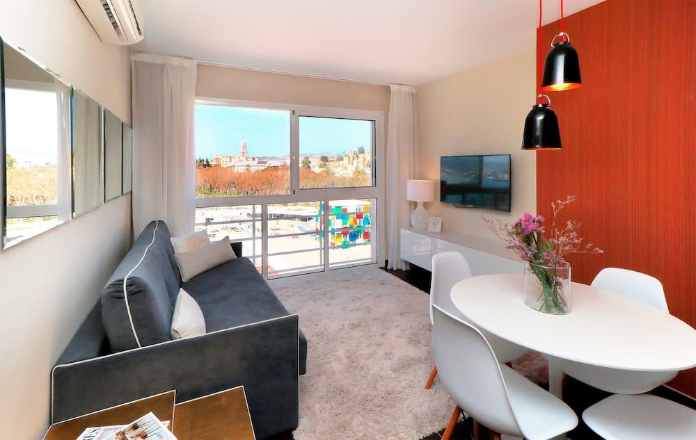 Apartamentos Malagueta Urban Beach 2