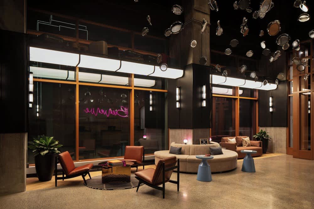 Moxy Montreal Downtown 2
