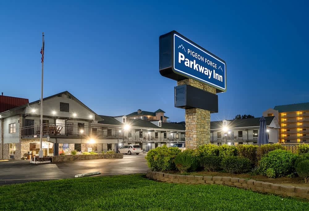 Pigeon Forge Parkway Inn 1
