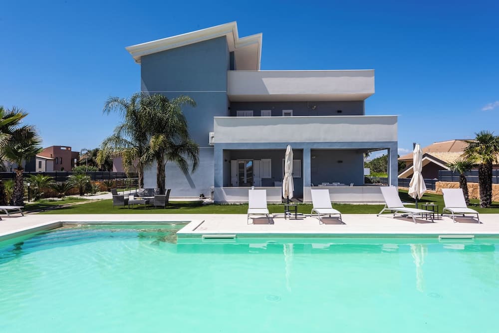 Etna Mare Apartments by Wonderful Italy 1