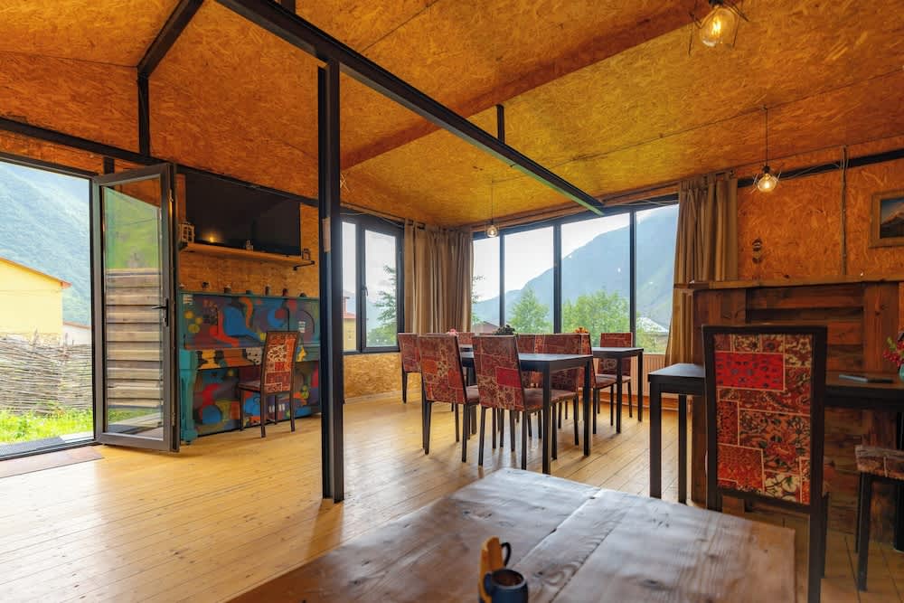 Kazbegi Cottages 2