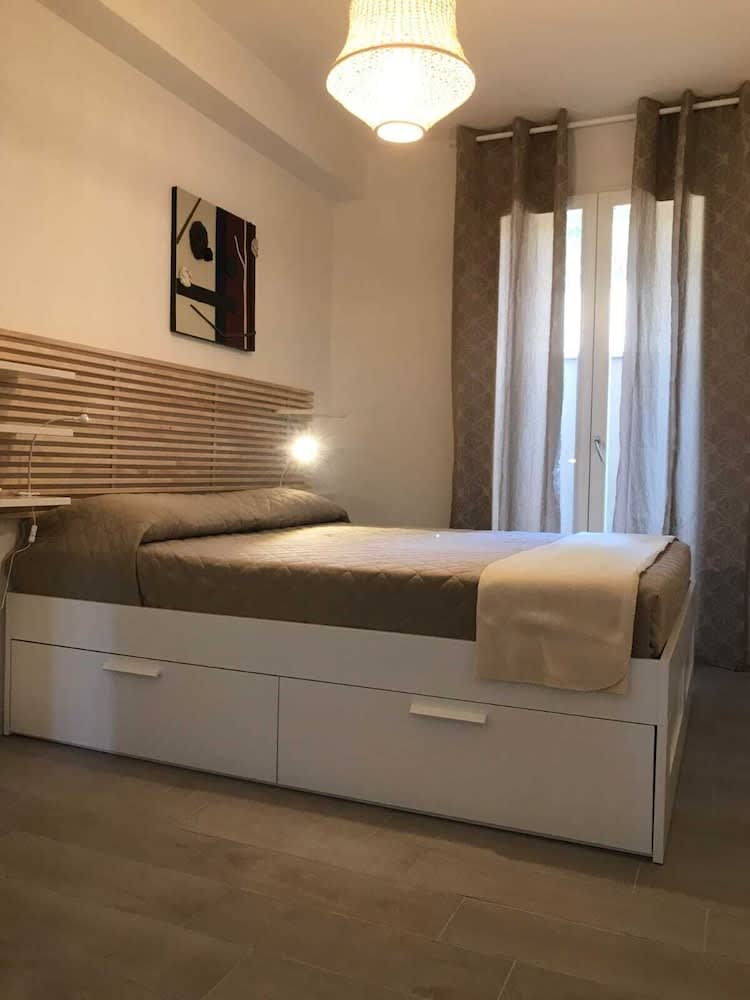 Room-l'appusentu in the Historical Cente 2