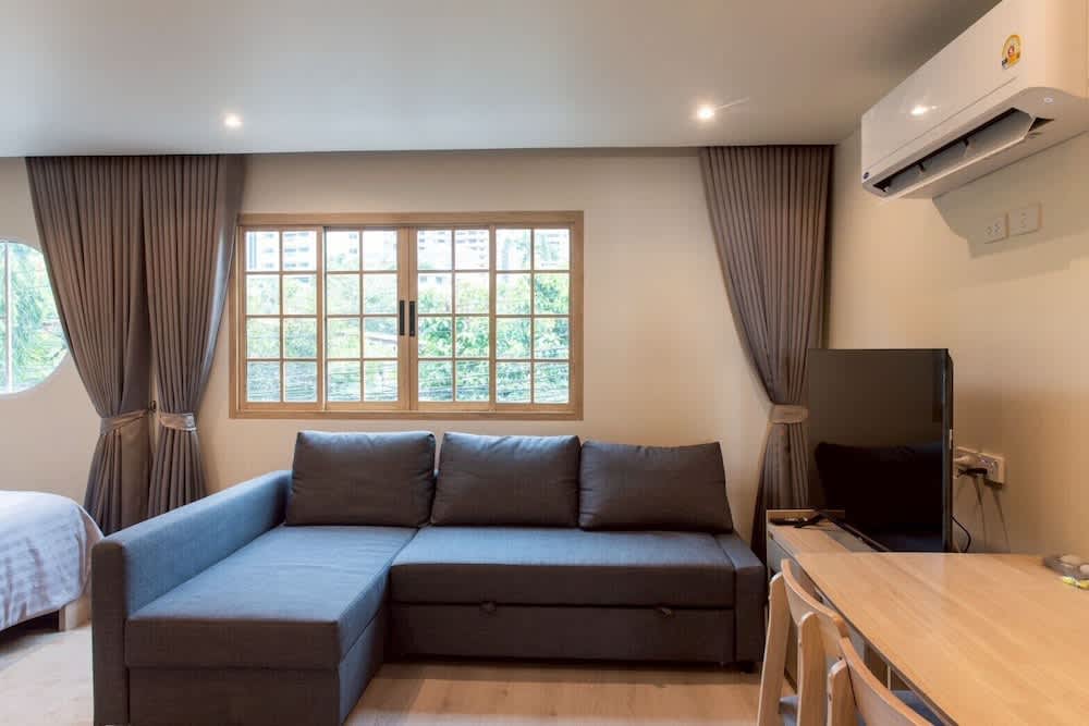 Shizuka House - 500 m walk to BTS Phrom Phong 4