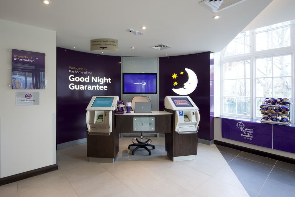 Premier Inn London Clapham 2